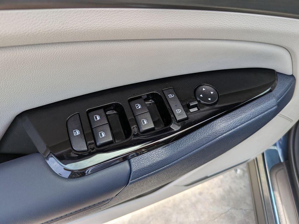 used 2023 Kia Sportage Hybrid car, priced at $25,791