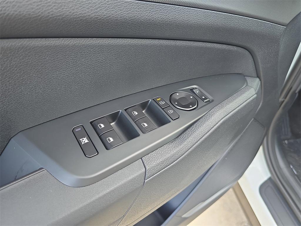 new 2026 Kia Sportage Hybrid car, priced at $30,560