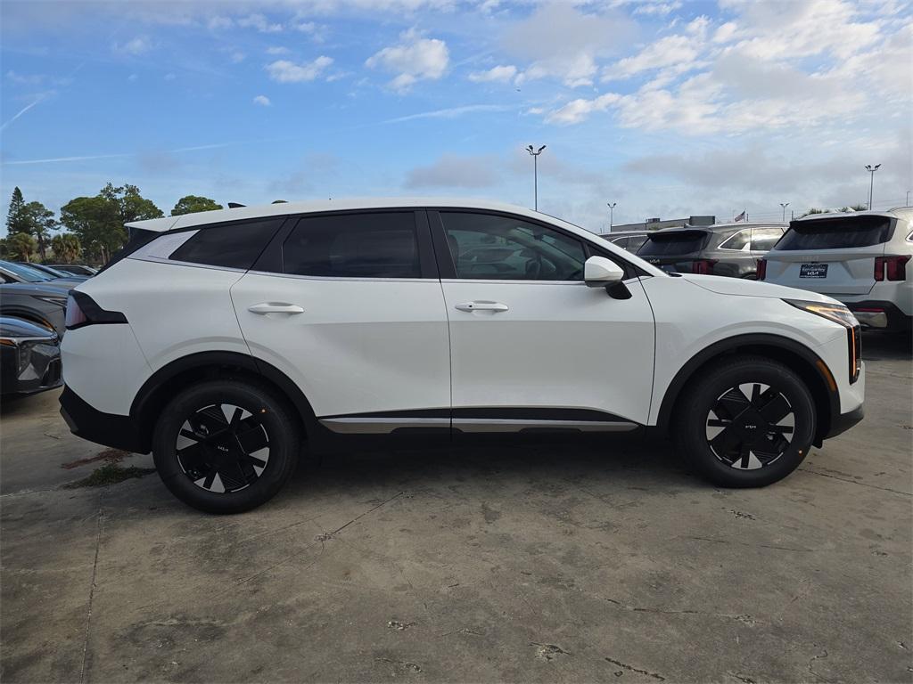 new 2026 Kia Sportage Hybrid car, priced at $30,560