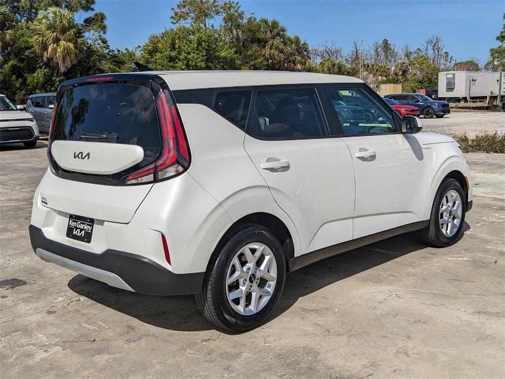 used 2025 Kia Soul car, priced at $17,462