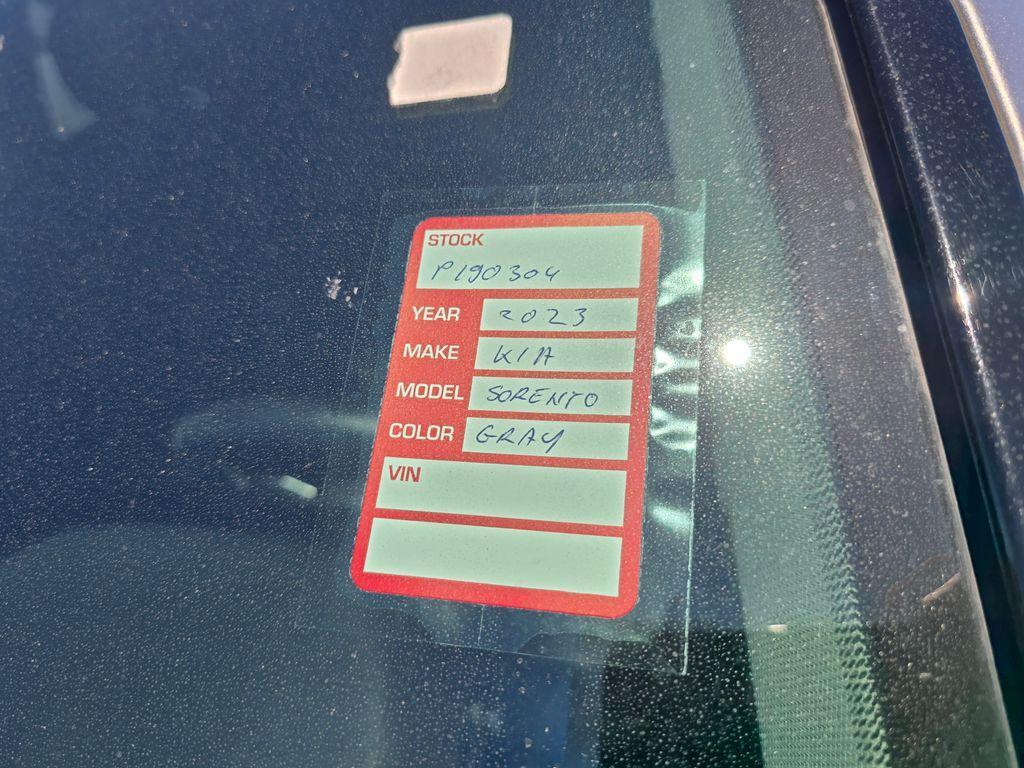 used 2023 Kia Sorento car, priced at $27,661