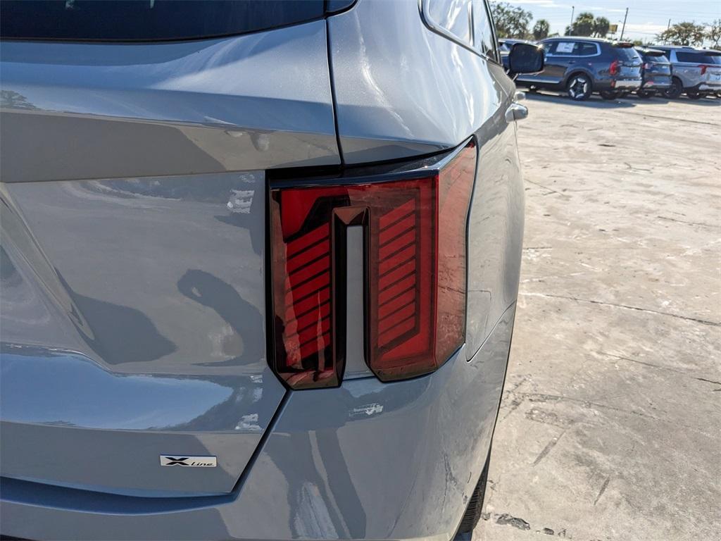 used 2025 Kia Sorento car, priced at $34,472
