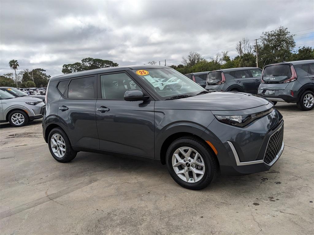 used 2025 Kia Soul car, priced at $17,862