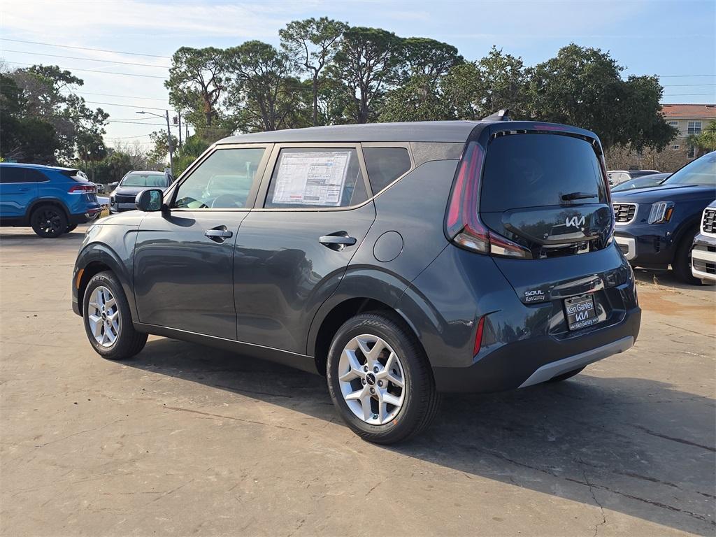 new 2025 Kia Soul car, priced at $18,844