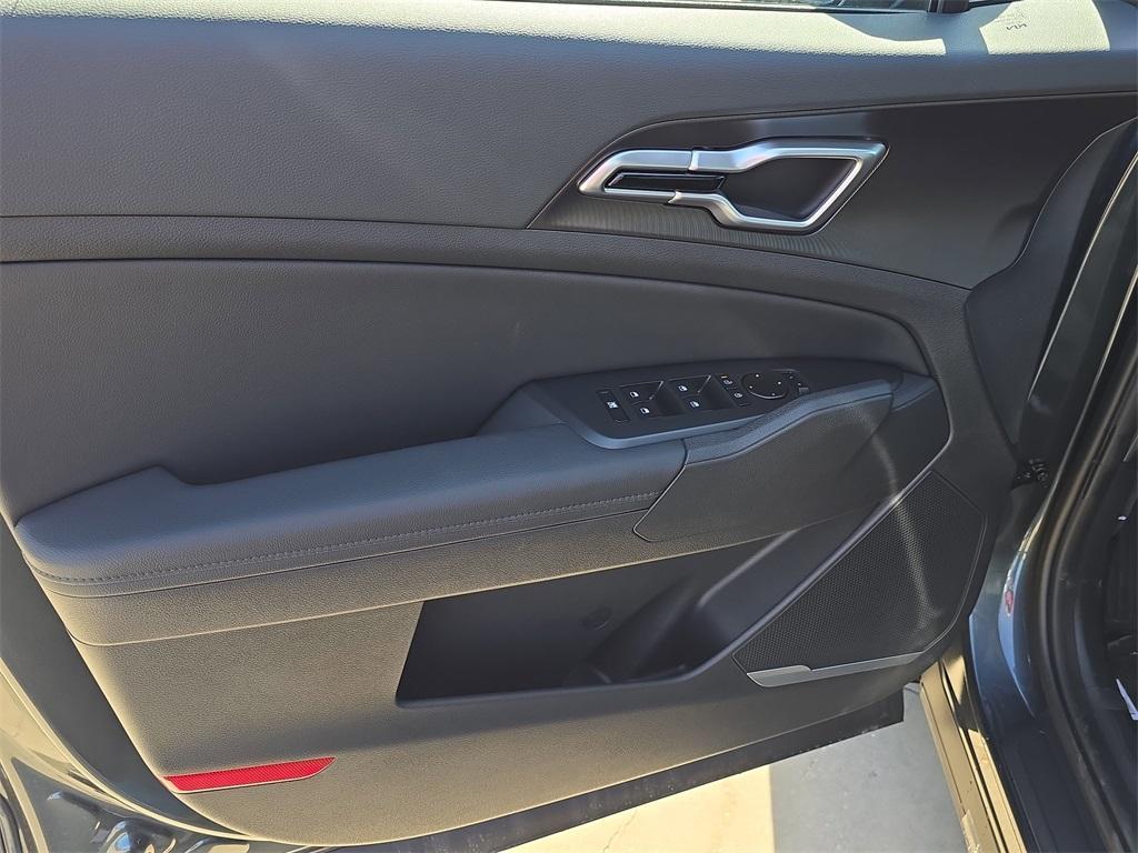 new 2026 Kia Sportage Hybrid car, priced at $33,884