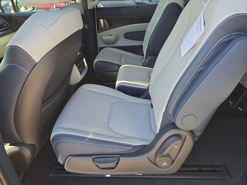 new 2026 Kia Carnival Hybrid car, priced at $51,649