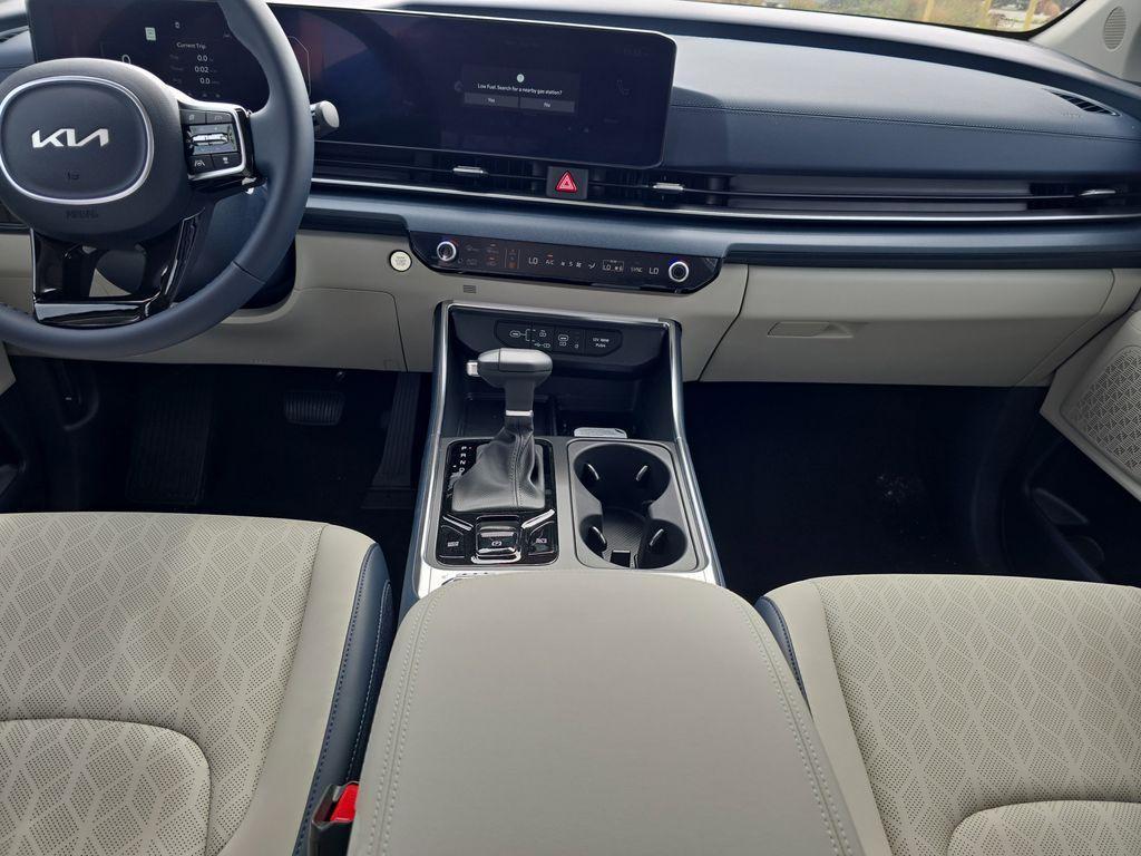 new 2026 Kia Carnival car, priced at $44,823