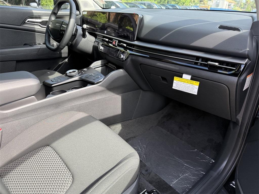 new 2026 Kia Sportage Hybrid car, priced at $29,884