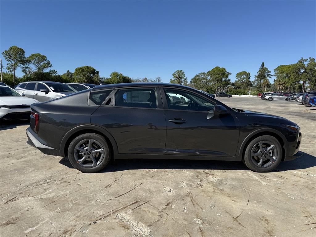 new 2025 Kia K4 car, priced at $21,158