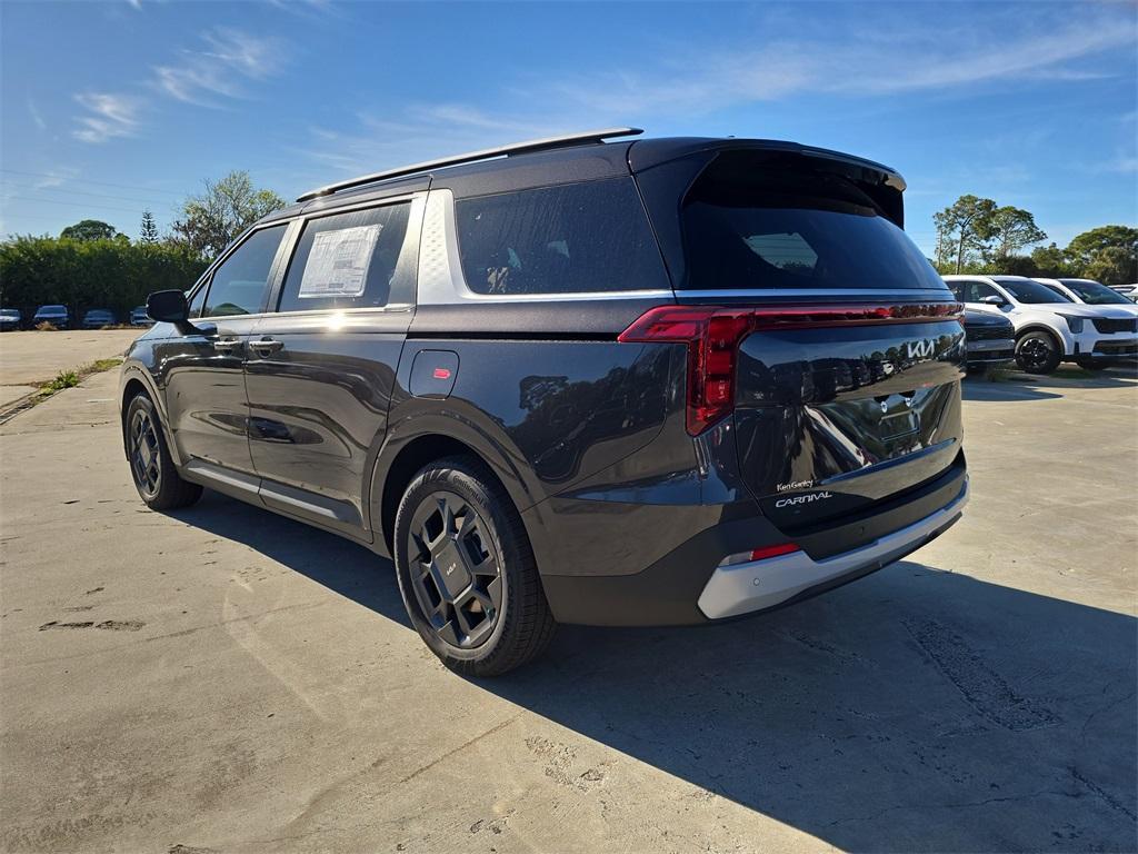 new 2026 Kia Carnival Hybrid car, priced at $42,582