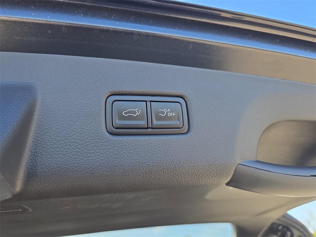 new 2026 Kia Carnival Hybrid car, priced at $42,582