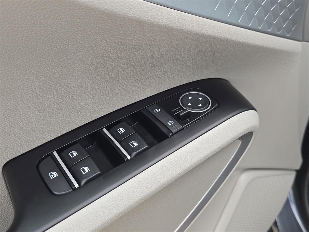 used 2025 Kia Soul car, priced at $18,192