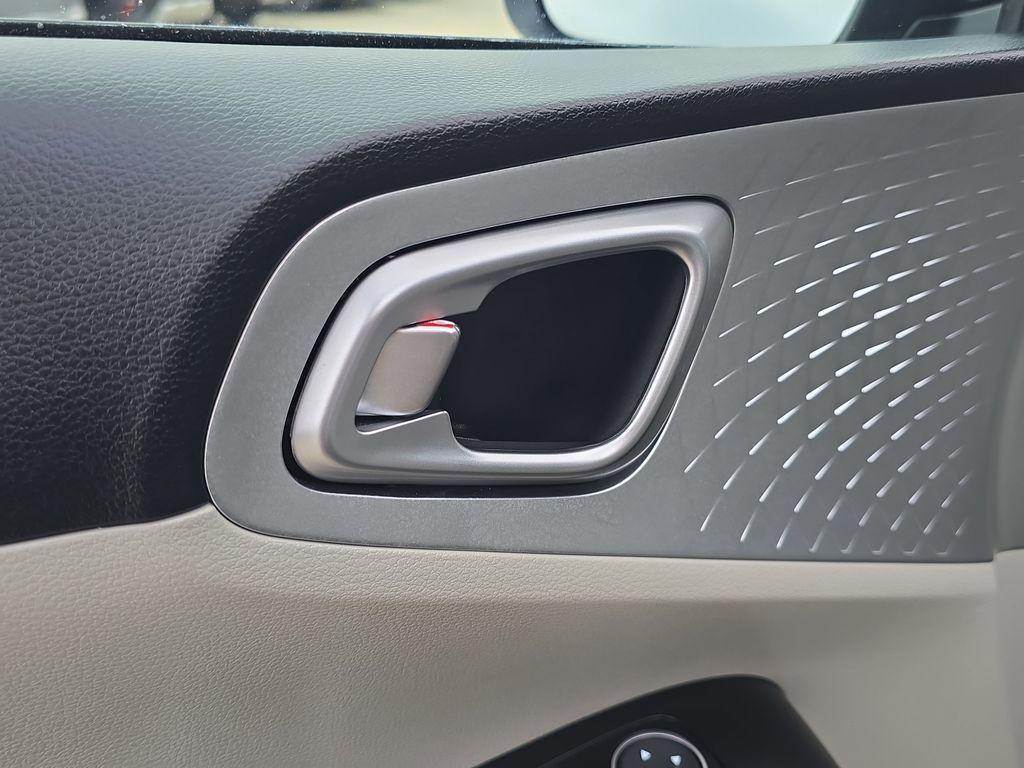 used 2025 Kia Soul car, priced at $17,993