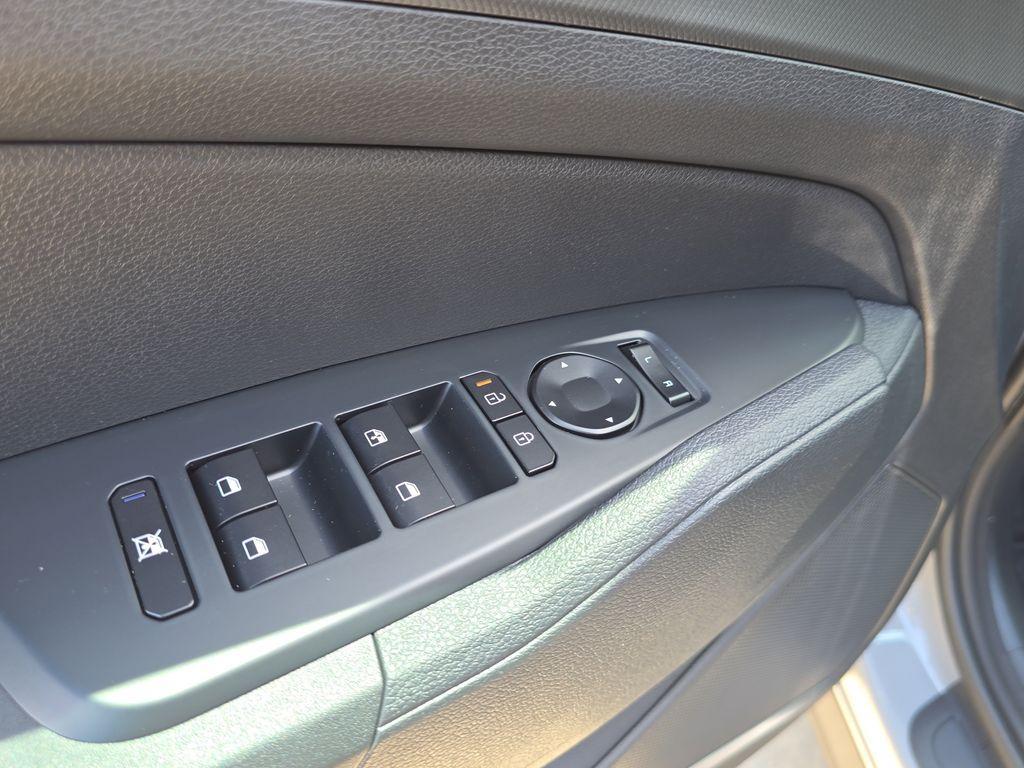 new 2026 Kia Sportage Hybrid car, priced at $33,072