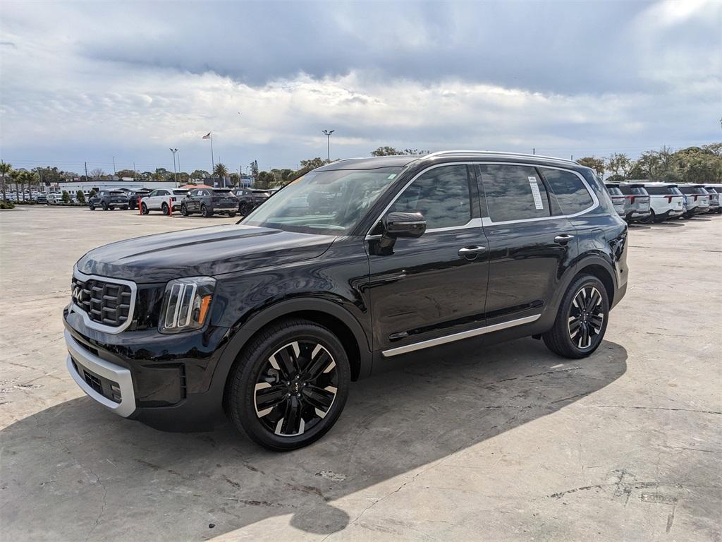 used 2025 Kia Telluride car, priced at $46,391