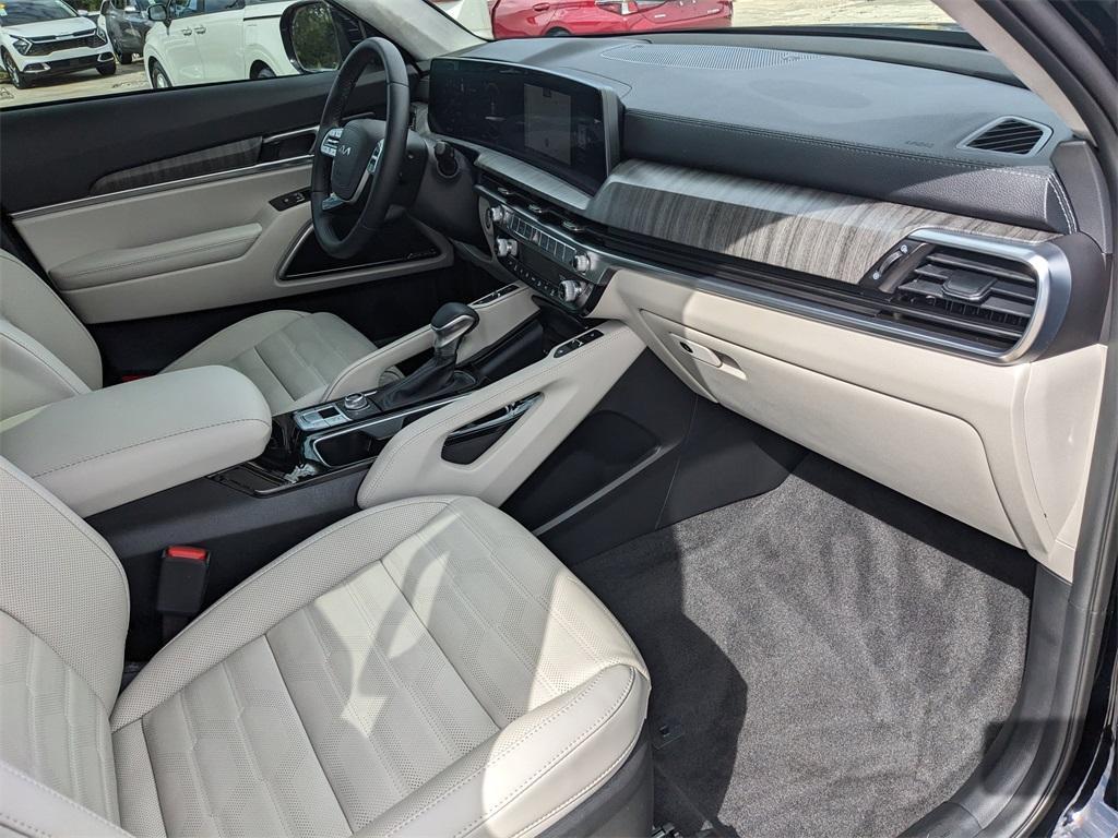 used 2025 Kia Telluride car, priced at $46,391