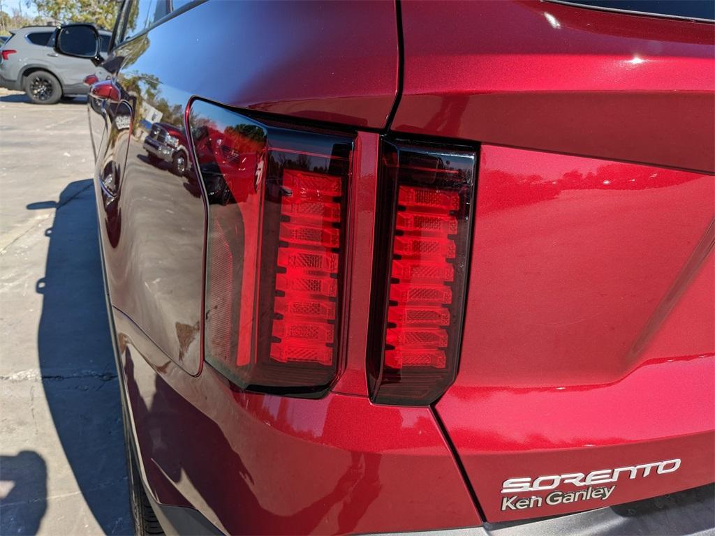 used 2023 Kia Sorento car, priced at $27,772