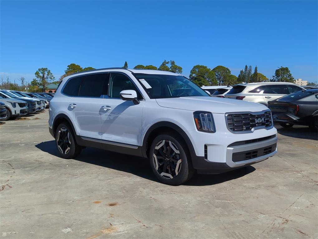 new 2025 Kia Telluride car, priced at $40,916