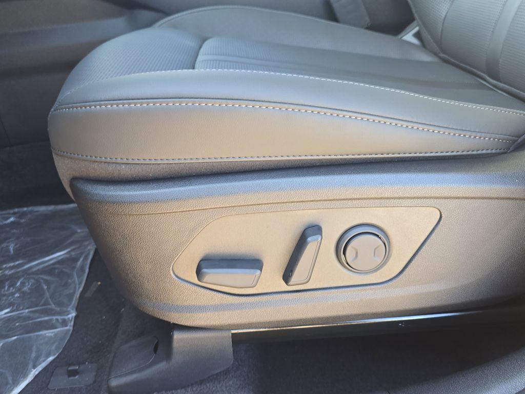 new 2026 Kia Sorento car, priced at $36,984