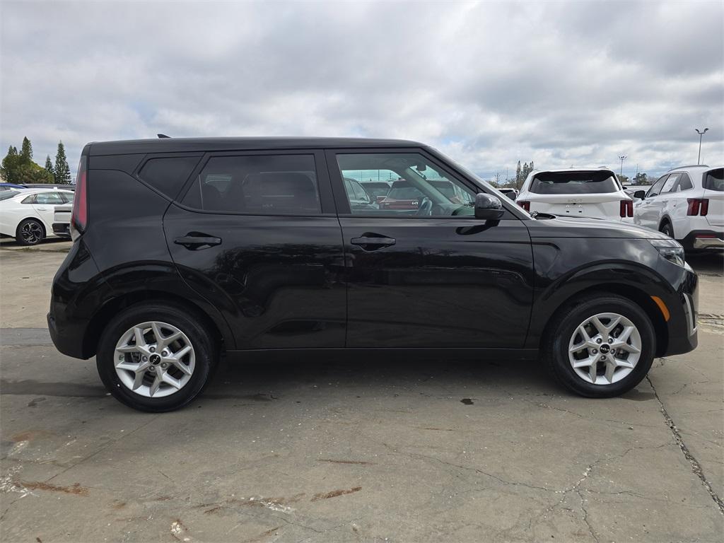 used 2025 Kia Soul car, priced at $18,272