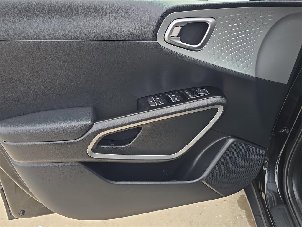 used 2025 Kia Soul car, priced at $18,272