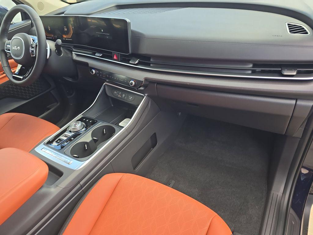 new 2026 Kia Carnival Hybrid car, priced at $41,443