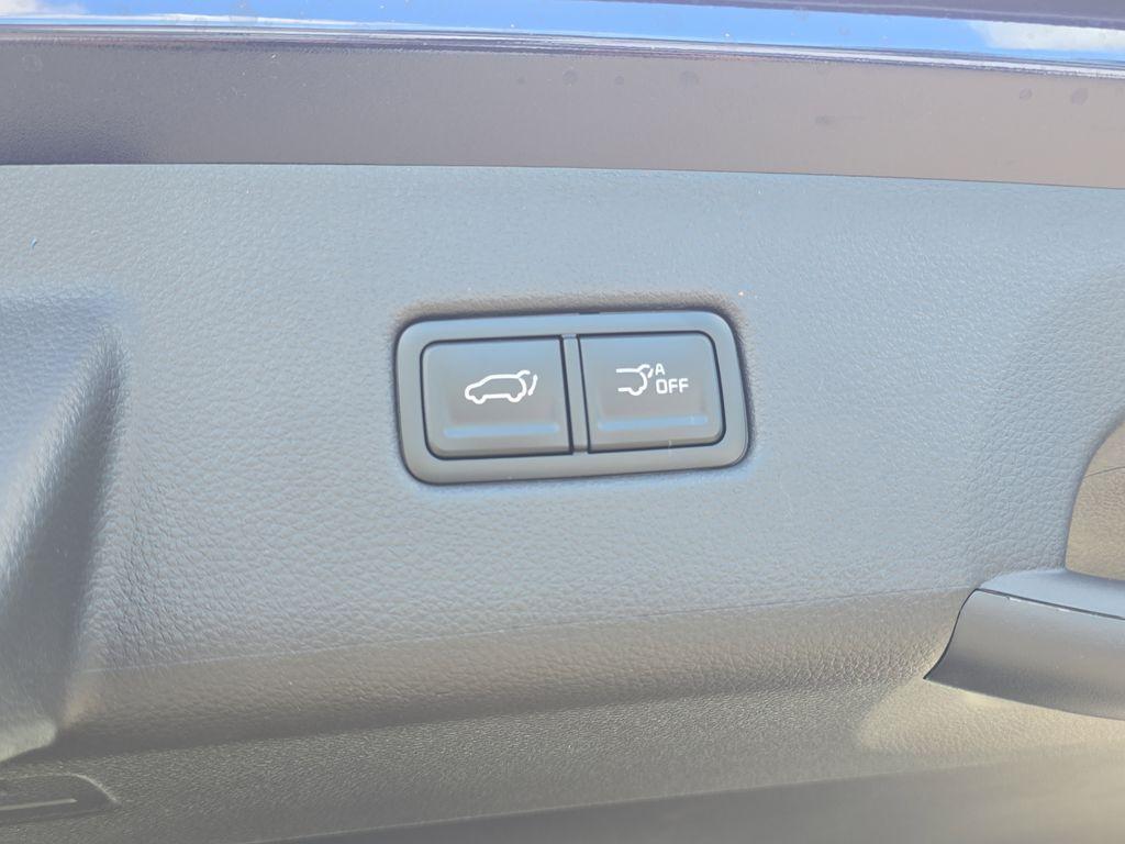 new 2026 Kia Carnival Hybrid car, priced at $41,443