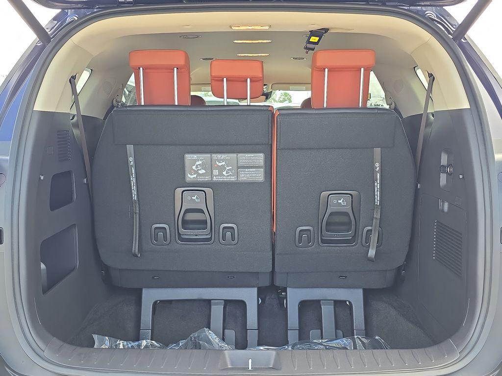 new 2026 Kia Carnival Hybrid car, priced at $41,443