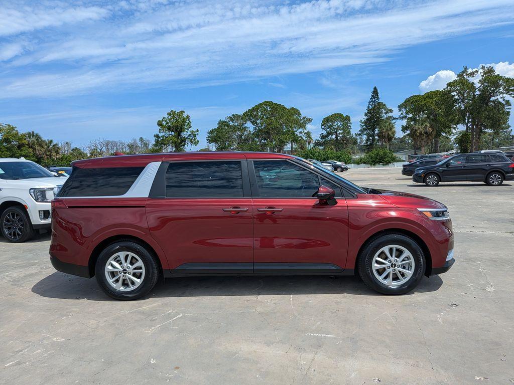 used 2024 Kia Carnival car, priced at $31,275
