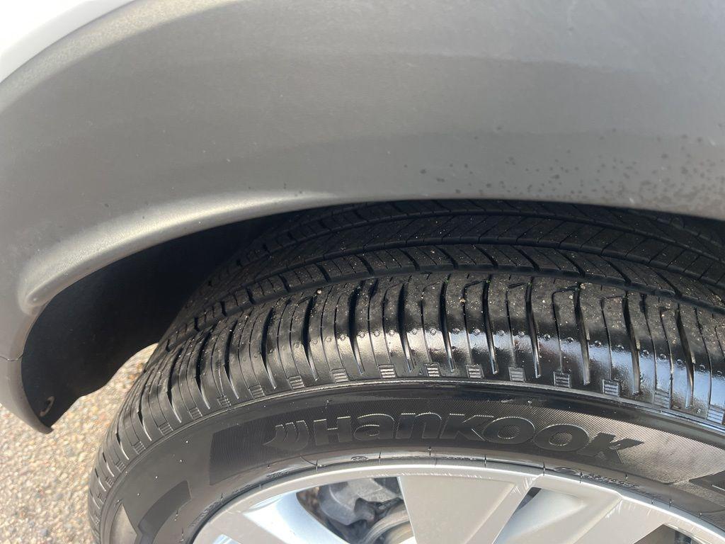 used 2025 Buick Encore GX car, priced at $22,145