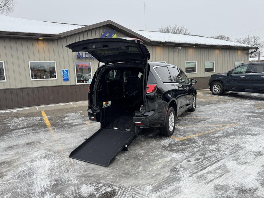 used 2025 Chrysler Pacifica car, priced at $52,900