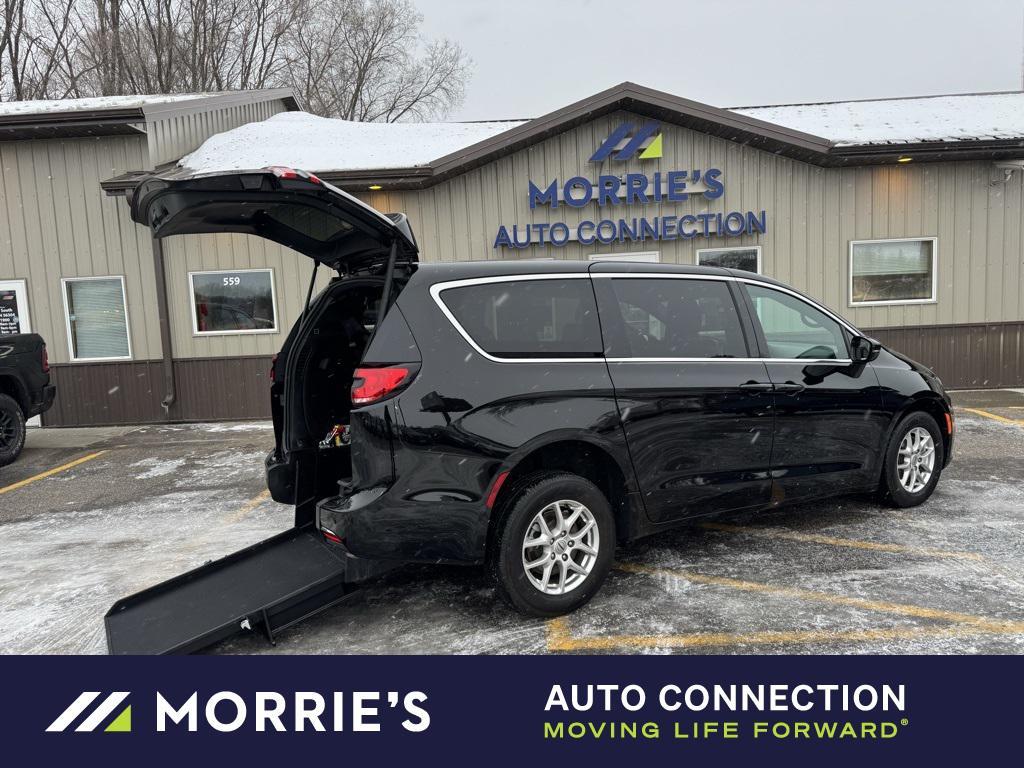 used 2025 Chrysler Pacifica car, priced at $52,900