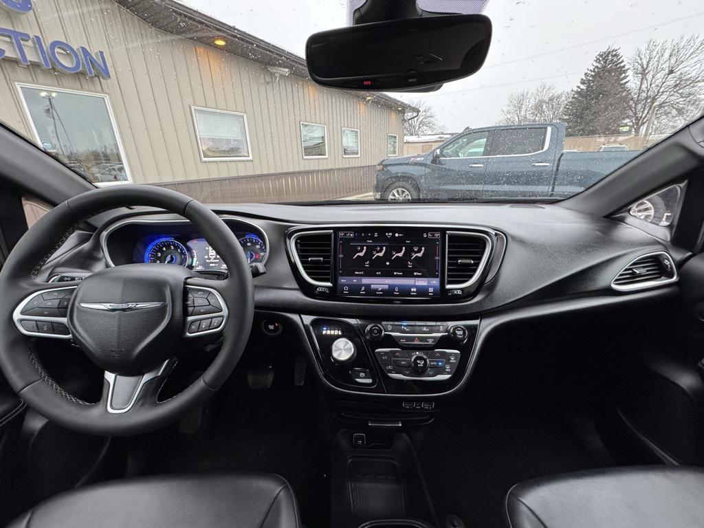 used 2025 Chrysler Pacifica car, priced at $52,900