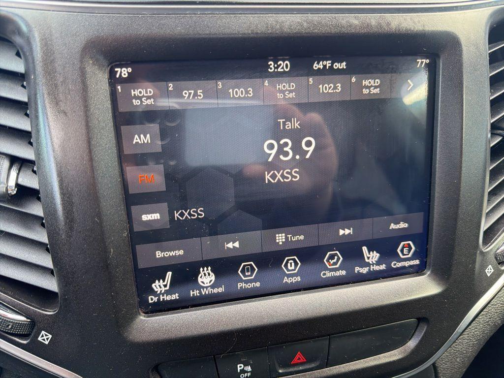 used 2019 Jeep Cherokee car, priced at $18,997