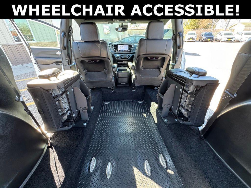 used 2026 Chrysler Pacifica car, priced at $63,250