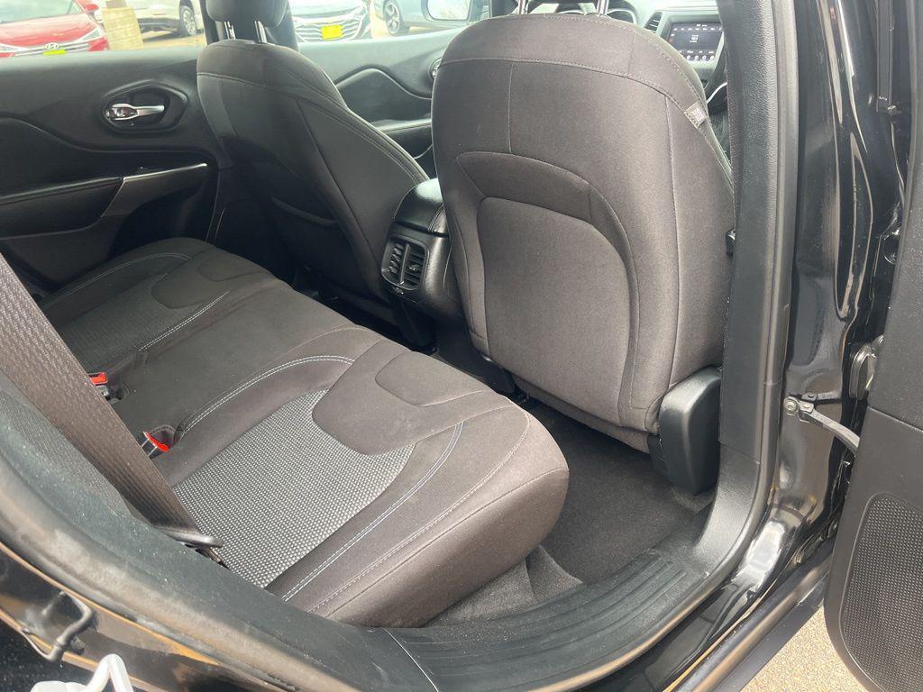 used 2020 Jeep Cherokee car, priced at $16,349