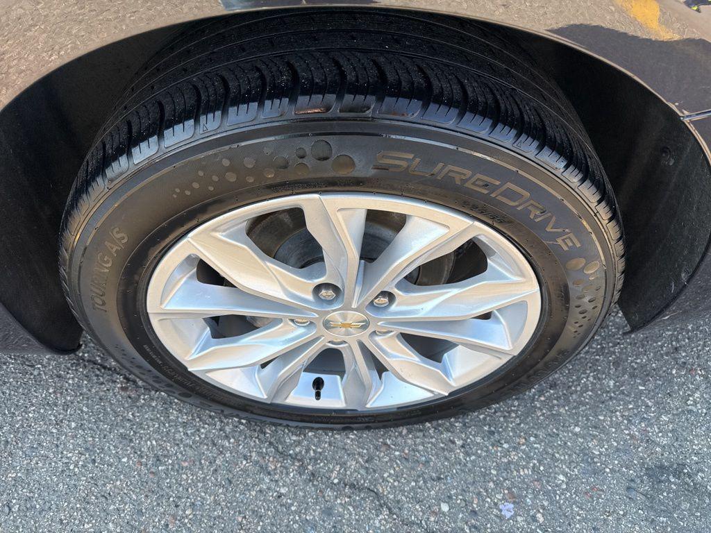 used 2023 Chevrolet Malibu car, priced at $16,999