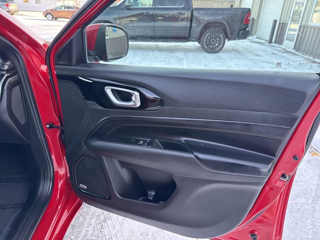 used 2022 Jeep Compass car, priced at $19,999