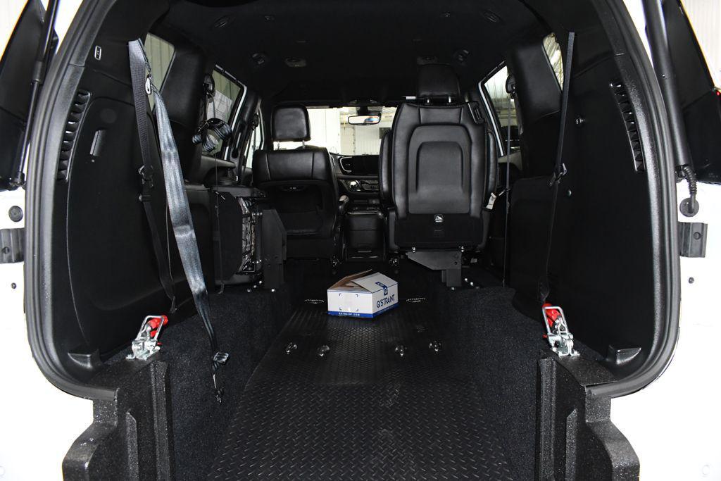 used 2026 Chrysler Pacifica car, priced at $62,900