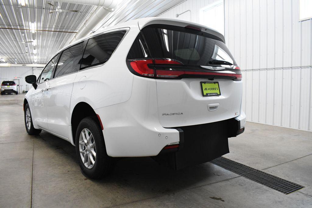 used 2026 Chrysler Pacifica car, priced at $62,900