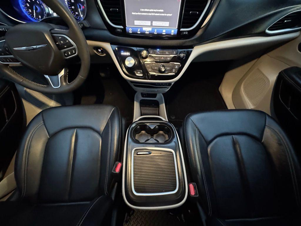 used 2024 Chrysler Pacifica car, priced at $50,435