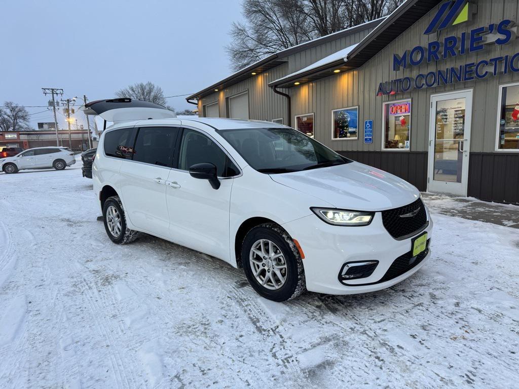 used 2024 Chrysler Pacifica car, priced at $50,435