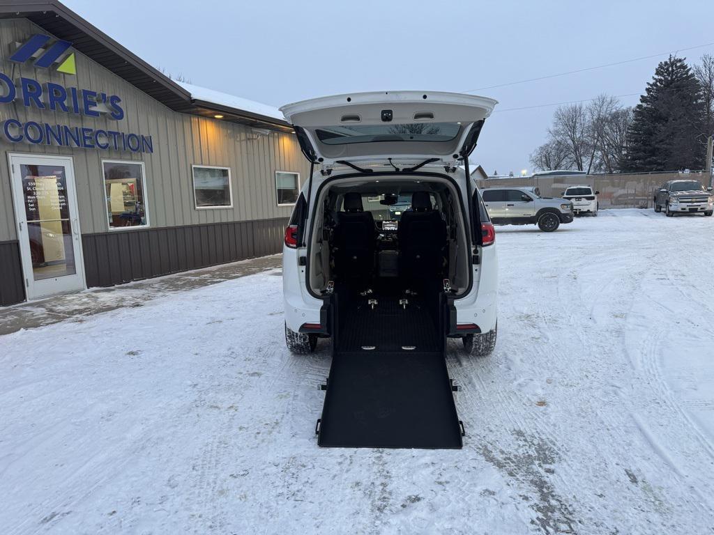 used 2024 Chrysler Pacifica car, priced at $50,435