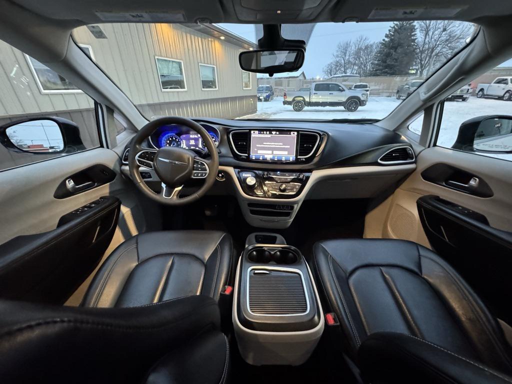 used 2024 Chrysler Pacifica car, priced at $50,435