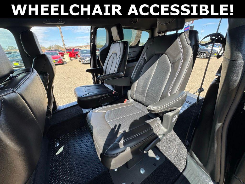 used 2026 Chrysler Pacifica car, priced at $63,250