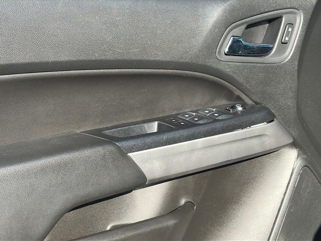 used 2022 Chevrolet Colorado car, priced at $22,995