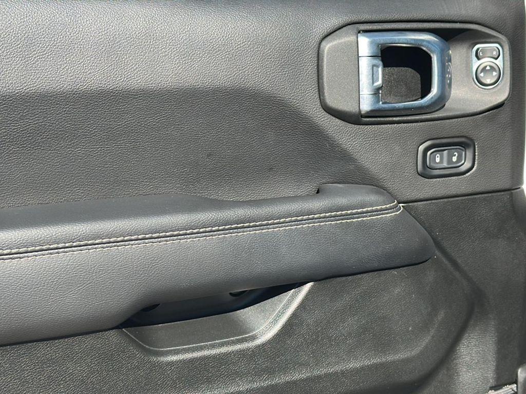 used 2022 Jeep Gladiator car, priced at $32,995