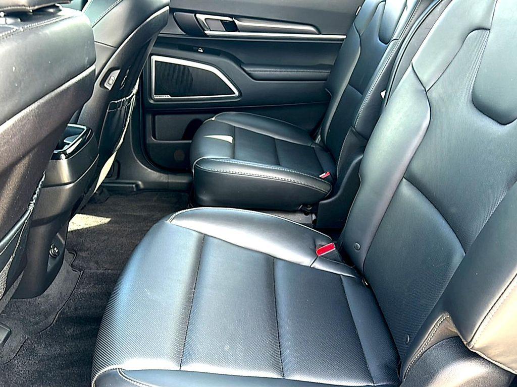 used 2024 Kia Telluride car, priced at $32,000