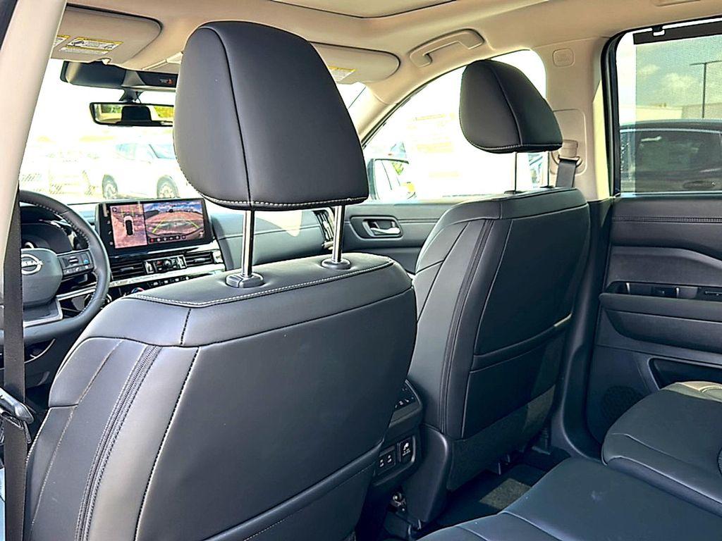 new 2026 Nissan Pathfinder car, priced at $45,186