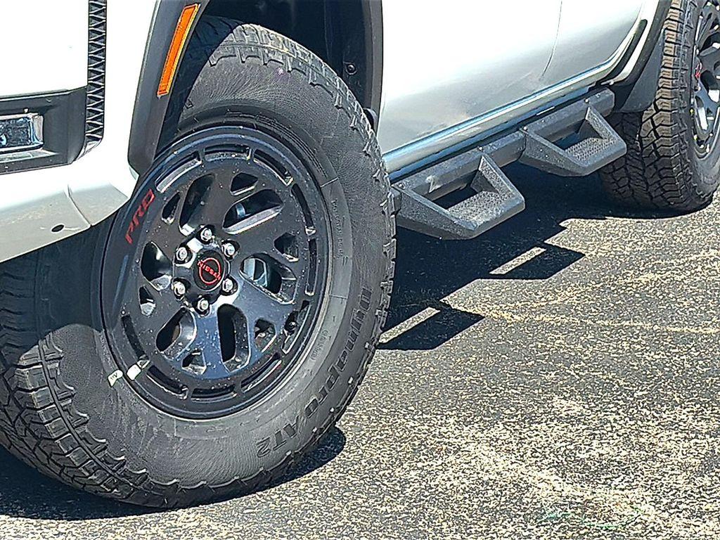 new 2026 Nissan Frontier car, priced at $43,984
